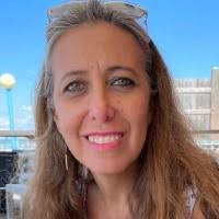 9200+ perfiles de «Viteri»