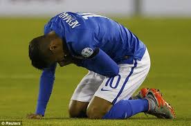 Colombia copa américa group stage, matchday 2 full match held at monumental (santiago de chile) on footballia. Brazil 0 1 Colombia Copa America 2015 Result Neymar And Carlos Bacca Red Carded After Fit Of Rage Sparks Chaos Daily Mail Online