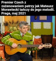 Po tych wszystkich zajęciach znalazł jeszcze czas, żeby umilić zebranym czas grą na gitarze. Ezrgiv2jazqohm