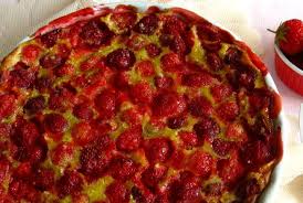Clafoutis Aux Fraises Ww Plat Et Recette Clafoutis Aux Fraises Recette Recettes De Cuisine