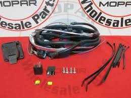 Anyone have a diagram of which pins supply which functions? Jeep Grand Cherokee 7 Pin Trailer Wiring Harness Mopar Oem New Ebay
