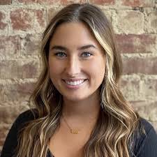 Kristina Calhoun's Instagram, Twitter & Facebook