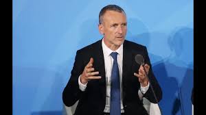 Selon nos informations, le conseil d'administration. Emmanuel Faber Launches Op2b A Coalition For Biodiversity At The United Nations General Assembly Youtube