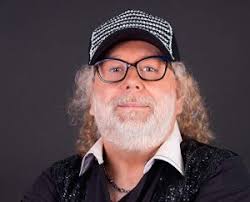 StrongWriter On The Radio