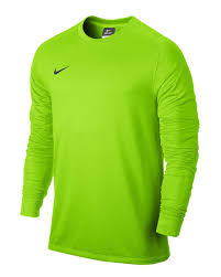 Las cámaras enfocaron al infante, quien dejó ver la. Buzo De Arquero Goalie Ii Verde Fluo
