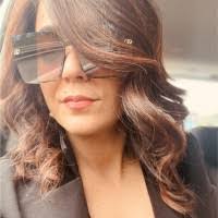 Angela Presti's Instagram, Twitter & Facebook