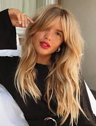 Flowing hair with bangs can be amazingly lovely hairstyle with bangs are a quick and easy way to completely modify the vibe of your hairstyle without sacrificing the length of the main part of your hair. Curtain Bangs Hairstyles Ideas For Spring 2018 Hairstyles Lodge Hair Styles Long Fringe Hairstyles Long Hair With Bangs