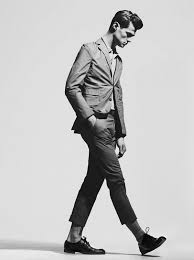 50 Model Poses For Beginners Photography Poses For Men Poses For Men Male Poses Having access to professional models with which to create with on the regular is a huge perk one of the things i struggled with most when i started photography was figuring out how to pose the people in front of my lens because when you.