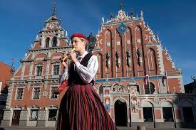Strukturiert den jahresgang durch ihre hohen festtage im jahr, abgabe des kirchenzehnten, suche nach sinn und geborgenheit. Riga Lettische Frauen In Riga Kennenlernen
