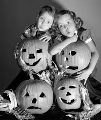 Pictures of vintage halloween, vintage halloween pinterest pictures, vintage halloween facebook images, vintage halloween photos for tumblr. Vintage Halloween What Halloween Was Like The Year You Were Born
