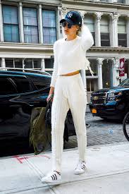 See more ideas about gigi hadid street style, gigi hadid, hadid. Ruckblick Die Besten Street Styles Von Gigi Hadid Vogue Germany