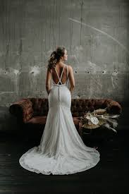 Jetzt auf traucheck deine traumhochzeit vorbereiten! Pin Auf Styleshoot Brautkleid Speyer Winterhochzeit