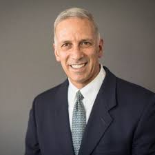 I'm happy to share that I'm starting a new position as Senior Managing  Director at Safra National Bank!