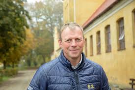 Peder fredricson werd geboren in flen in södermanland, zweden. Jens Fredricson Ar Tillbaka Och Satsar Mot Masterskap Ridsport