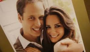 Kate Moss Goes Grey For Paris Fashion Week