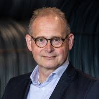 200+ 'Vester' profiles