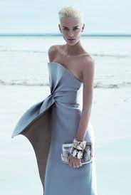 Spedizione gratuita sopra i 150€. Pin Su Night Time Fashion