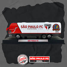 O são paulo futebol clube é uma associação esportiva brasileira. Time Masculino Onibus Miniatura Sao Paulo Futebol Clube Produto Licenciado Sao Paulo F C Expresso Tricolor