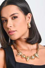 Brinco em Formato de Gota com Texturas de Escamas e Arabescos