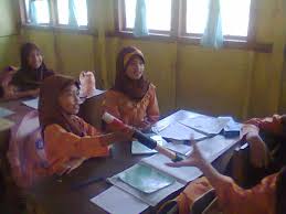 Kualitas proses pembelajaran bergantung pada perencanaan pembelajaran yang dibuat oleh guru, penerapan pembelajaran inovatif adalah pembelajaran yang dapat memanfaatkan potensi siswa dan sumber. Model Pembelajaran Efektif Inovatif Dan Interaktif Talking Stick Pendidikan Ekonomi