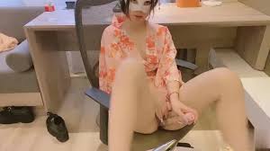 69堂精品】情趣店老板娘拯救3秒男情趣用品正确打开方式