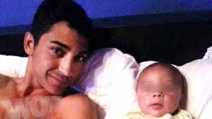 Primele poze cu baiatul lui Babi Minune: "Cine e fericirea mea? Doar David  manca-i-as guritaa!" • Buna Ziua Iasi • BZI.ro