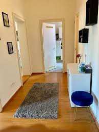 Badezimmer mit badewanne und dische. Kkztk5bhxqwp9m