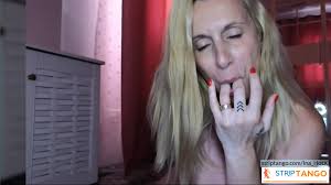 Chetna 44 Naked Stripping On Cam For Live Sex Video Chat Hotpinknipples |  Hot Sex Picture