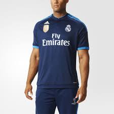 Wir haben das neue heimtrikot und auswärtstrikot von real madrid für kinder und erwachsene hier bei unisport. Adidas Real Madrid Trikot 3rd Kinder 2015 2016 Sportiger De