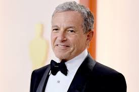 Todd Spangler's Instagram, Twitter & Facebook