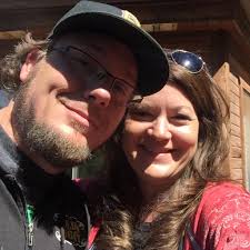 What food spots are closed or open today?