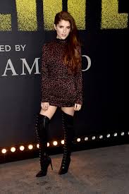 Cups is a pop song by american actress and singer anna kendrick from the 2012 extended play (ep), more from pitch perfect. Anna Kendrick At The Pitch Perfect 3 La Premiere Girl That S Not Your Dress Tom Lorenzo