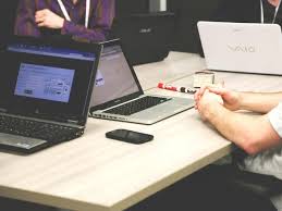 Meskipun sering dianggap sama, laptop dan notebook ternyata adalah perangkat yang berbeda. Kenali Perbedaan Laptop Notebook Dan Netbook Yang Serupa Tapi Tak Sama Hot Liputan6 Com