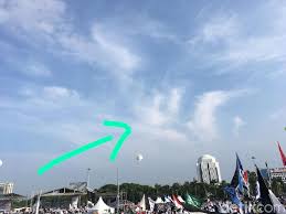 Spesial untuk anda yang sedang mencari bahan gambar untuk diwarnai. 83 Gambar Awan Yang Belum Diwarnai Paling Bagus Gambar Pixabay
