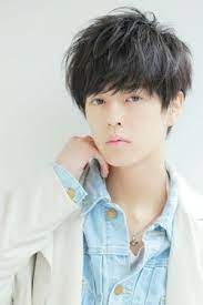 ワックスを馴染ませるだけの簡単スタイリング メンズ ヘアスタイル アジアの男性のヘアスタイル 男性の髪