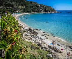 Tra i luoghi più economici per andare in vacanza segnaliamo la costa di matarea in basilicata, vico del gargano in puglia, la costa del cilento in campania, la costa dei trabocchi in abruzzo e il conero nelle marche. Le Spiagge Piu Belle Della Toscana