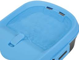 The best pet water fountains will keep your feline friend topped up on fluid and ensure your hound stays well hydrated. Amazon Com Dog H2o Dh025 Cordless Battery Operated Pet Water Fountain Cool Blue Translucent Black Pet Supplies