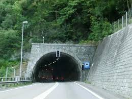 Map of videos «ch switzerland». Autobahn A 13 Schweiz Zillis Reischen Ascona Structurae