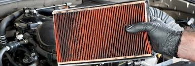 Während der luftfilter dem motor saubere luft für die verbrennung zuführt, sorgt der pollenfilter für saubere luft zum atmen bei den fahrzeuginsassen. Luftfilter Wechseln Kosten Preisvergleich Starten 11880 Werkstatt Com