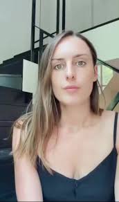 In this video, I explain what the anxious-avoidant trap