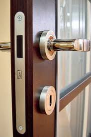 Pintu ini termasuk jenis pintu yang paling terjangkau. Kunci Untuk Pintu Dalaman 35 Gambar Peranti Pintu Kunci Gelongsor Dengan Kunci Ke Dalam Bilik Jenis Mekanisme Senyap Itali