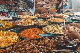 Try some onigiri for a simple japanese snack and authentic pad thai for dinner. 34 Must Try Asian Street Food Dishes How To Find Them