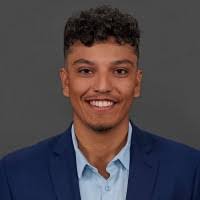 Lynette Soto's Instagram, Twitter & Facebook