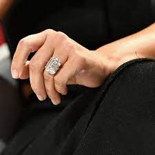 Spt ~ dgn permata prb sama padan, cocok. Bentuk Cincin Favorit Ternyata Bisa Ungkap Karakter Kalian Yang Mana Citizen6 Liputan6 Com