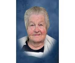 Lena Oliver's Instagram, Twitter & Facebook