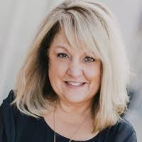 1900+ "Lisa's" profiles