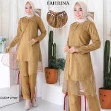 Gaya busana yang satu ini cukup simple dan anti ribet. Jual Baju Pesta Setelan Celana Murah Harga Terbaru 2021