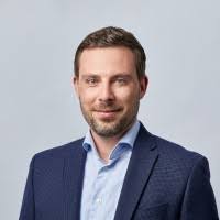 800+ "Buser" profiles