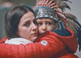 Geyikle Kucuk Kurt Senanlatkaradeniz Nefes Yigit 2020 Guzellik Kadinlar Instagram Unluler