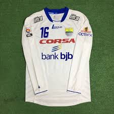 Pertarungan sengit berlangsung di stadion maguwoharjo saat persib dan ps sleman berjumpa. Persib Bandung Away Football Shirt 2014 2015 Sponsored By Bank Bjb